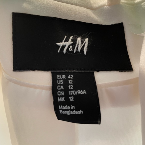 White H&M blazer - Picture 2 of 3